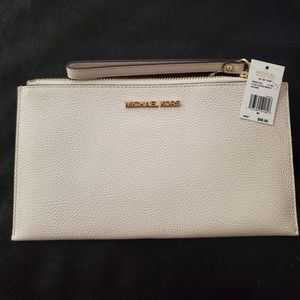 Michael kors white wristlet